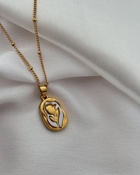 Vèsta Necklace