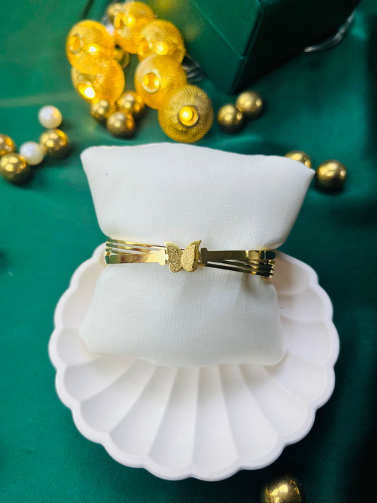 Golden Dominion Cuff