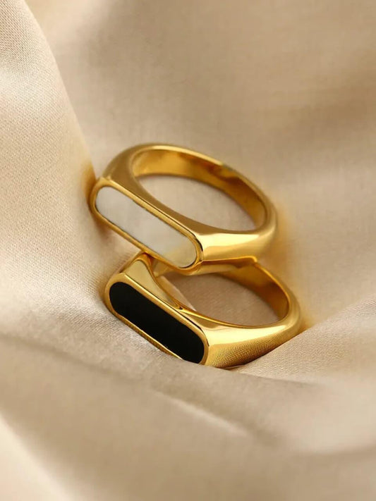 Minimal Oval Inlay Ring