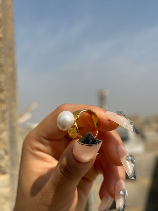 Lustrous Pearl Gold Ring